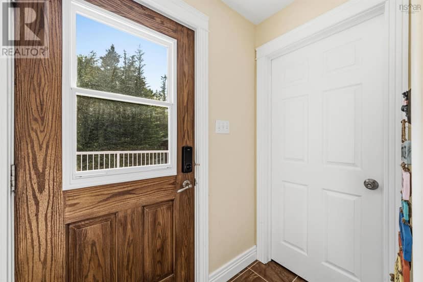 975 West Ship Harbour Road — photo 6 of 40