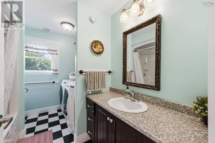 975 West Ship Harbour Road — photo 8 of 40
