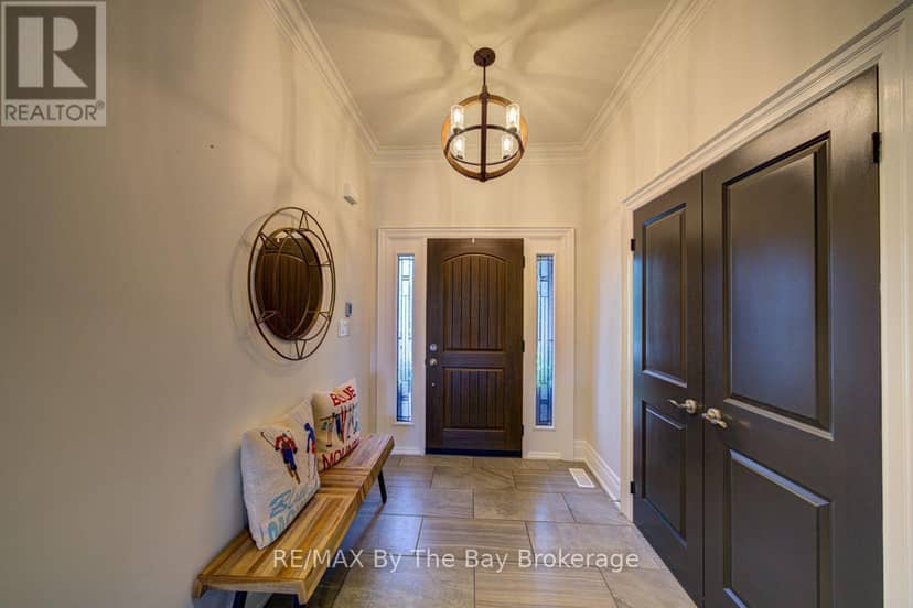 101 Stanley Street — photo 14 of 40