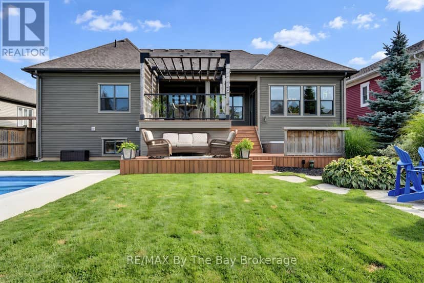 101 Stanley Street — photo 8 of 40