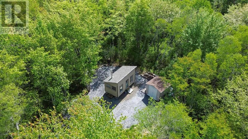 516 Greenland Road — photo 33 of 40