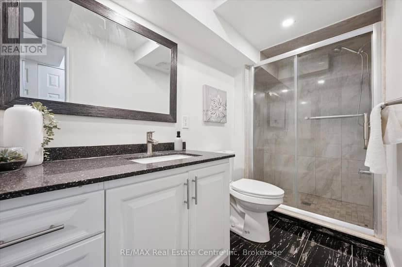 7 Hardy Street — photo 31 of 36