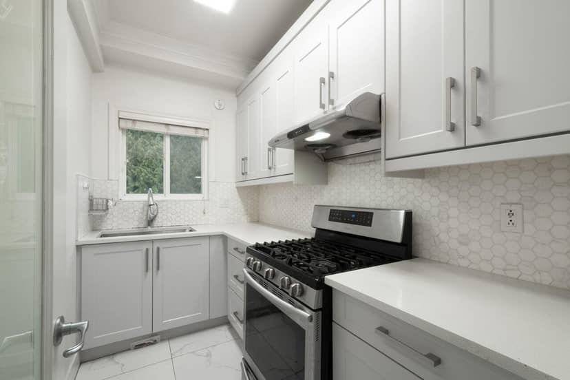 UPPER 14229 114 AVENUE, Surrey, photo 5
