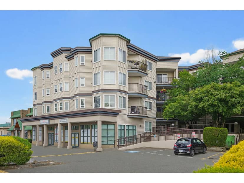 302 5759 GLOVER ROAD, Langley