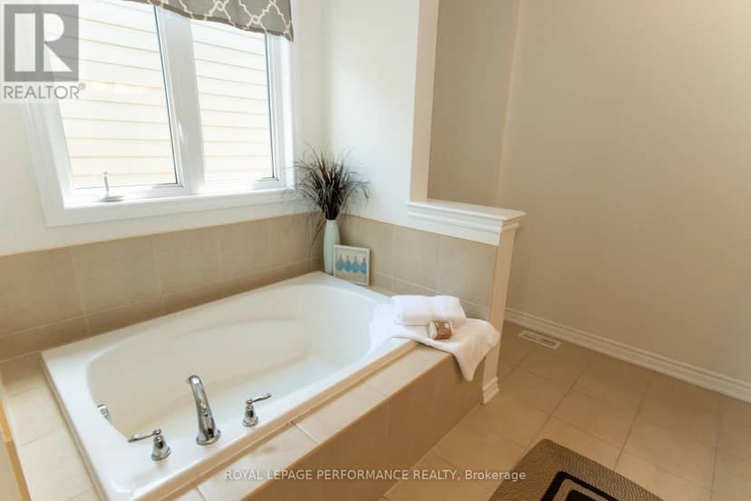 2744 Grand Vista Circle — photo 37 of 40