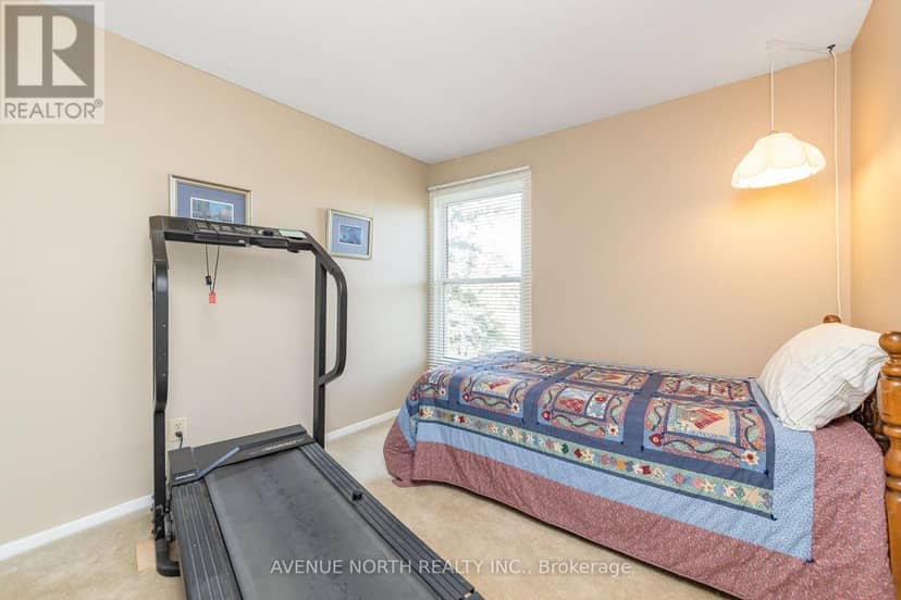 239 - 2270 Cotters Crescent — photo 25 of 37