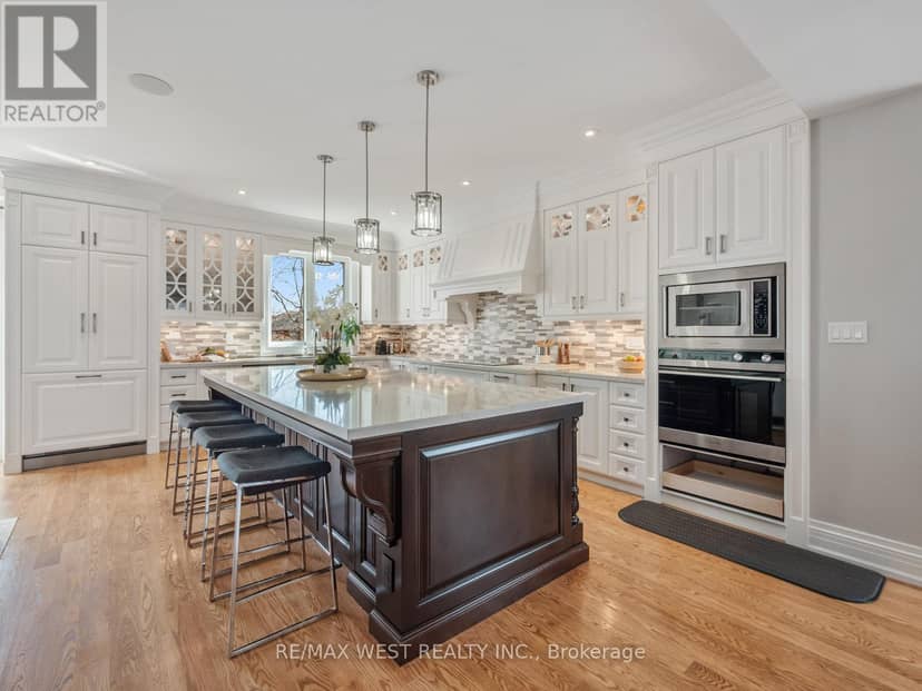 5 Paula Boulevard — photo 13 of 40