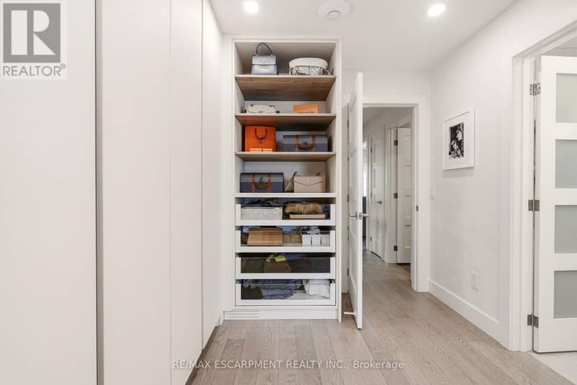 4 - 5056 New Street — photo 26 of 40