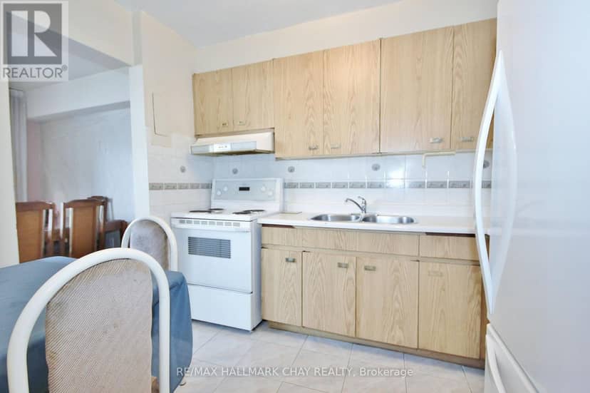 1707 - 1455 Lawrence Avenue W — photo 9 of 16