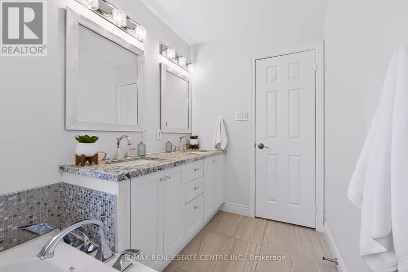 118 Lavery Heights — photo 34 of 40