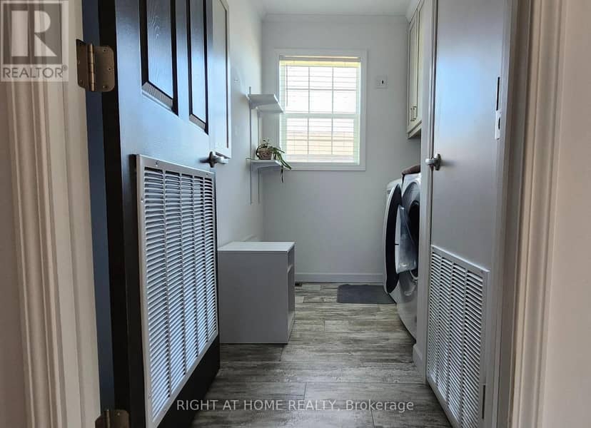 207 Spruce Street — photo 12 of 12