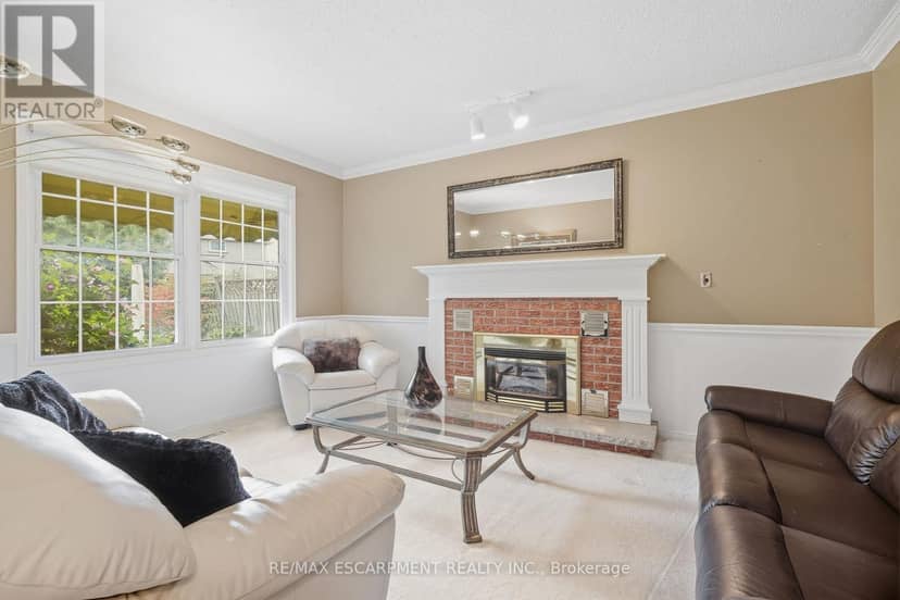 5 Michelle Drive — photo 18 of 40