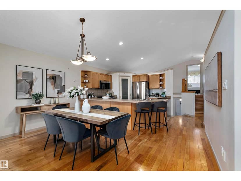 1046 Blackburn Cl SW — photo 19 of 40