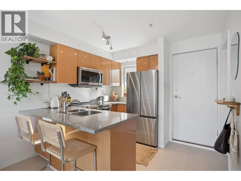 203 2190 W 5th Avenue, Vancouver, photo 4