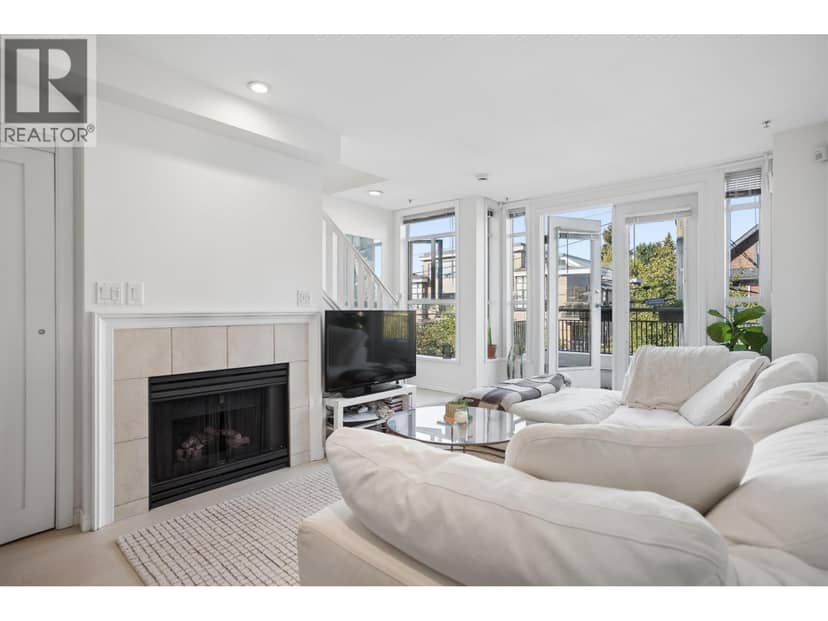 203 2190 W 5th Avenue, Vancouver