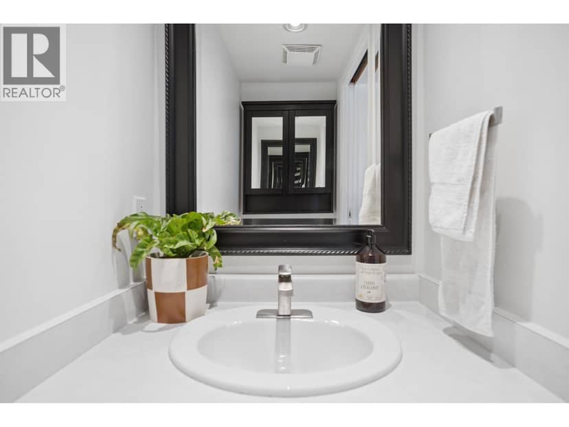 203 2190 W 5th Avenue, Vancouver, photo 8