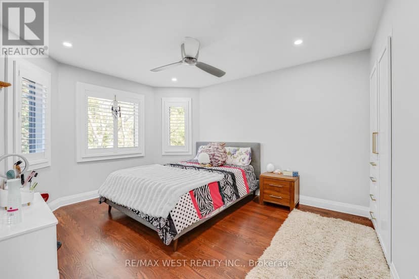 1136 Goodson Crescent — photo 14 of 17