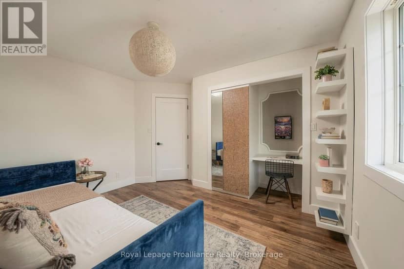 16 Bonisteel Road — photo 23 of 40
