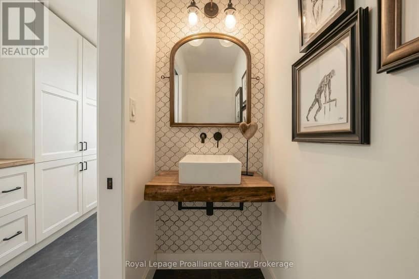 16 Bonisteel Road — photo 32 of 40