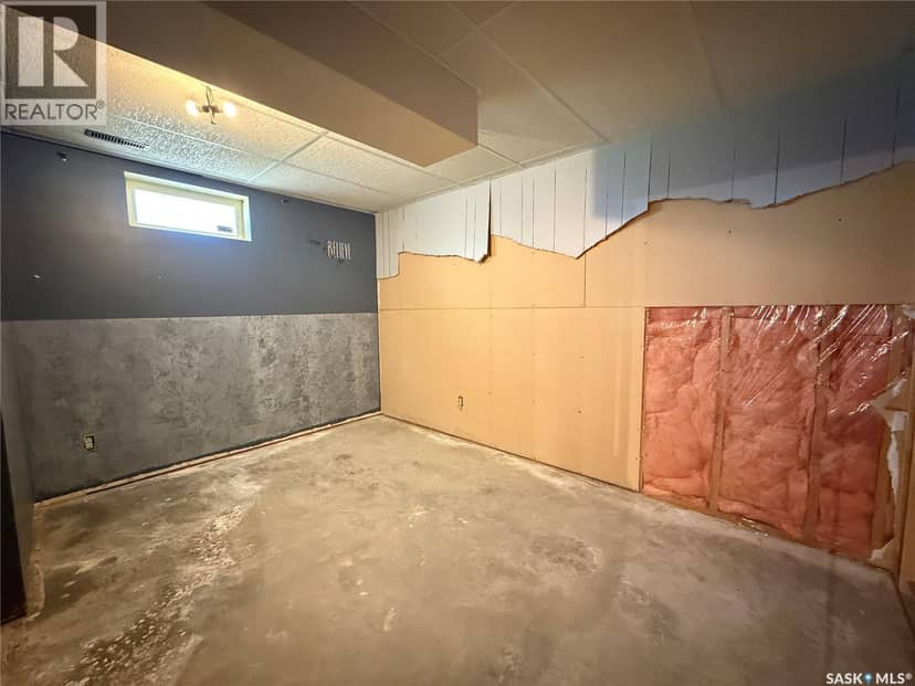 11033 Martin CRESCENT — photo 18 of 36