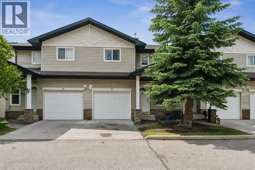 702, 760 Railway Gate SW, Airdrie
