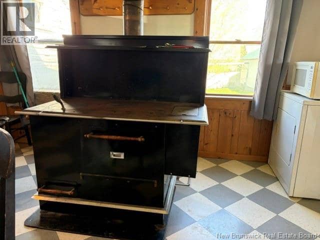 139 Mannhurst Road — photo 7 of 36