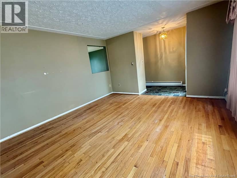 88 Watson Avenue — photo 3 of 21
