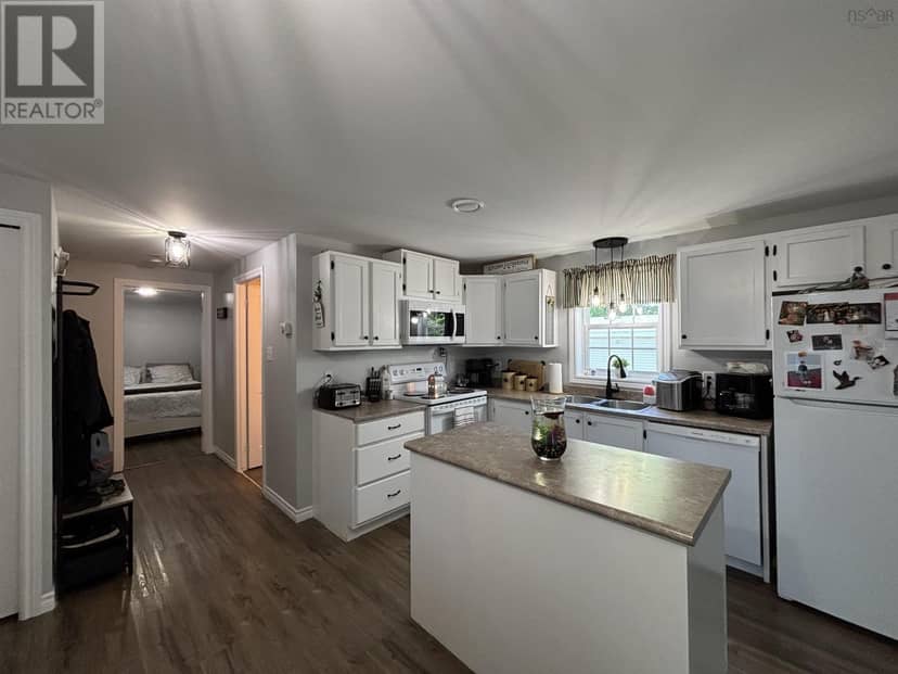 74 Veinotte Drive — photo 10 of 24
