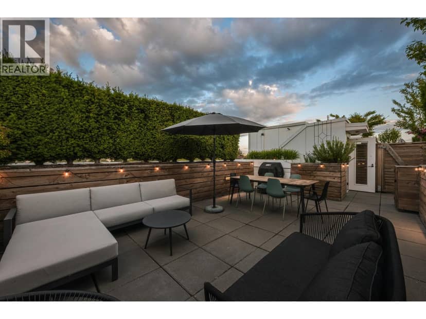 406 2508 FRASER STREET, Vancouver