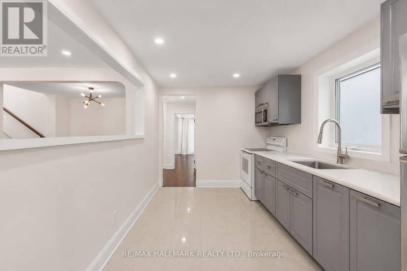 8 Davies Crescent, Toronto, photo 7