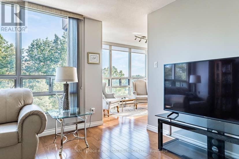 402 - 310 Mill Street S, Brampton, photo 5