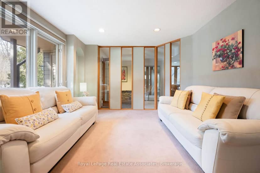 8 Ann Street — photo 10 of 40