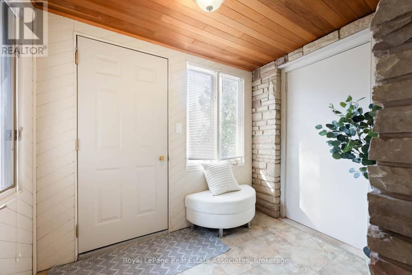 8 Ann Street — photo 3 of 40