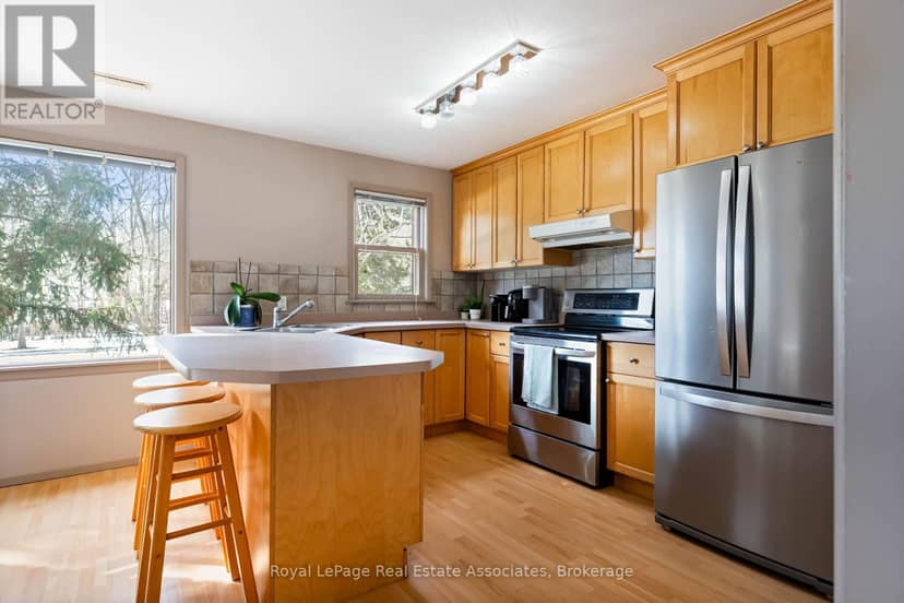 8 Ann Street — photo 6 of 40