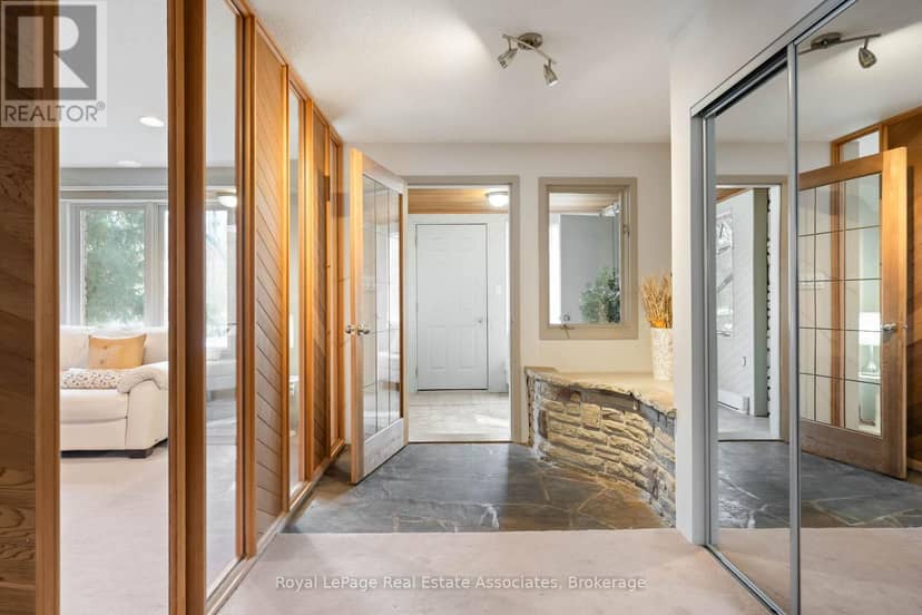 8 Ann Street — photo 8 of 40