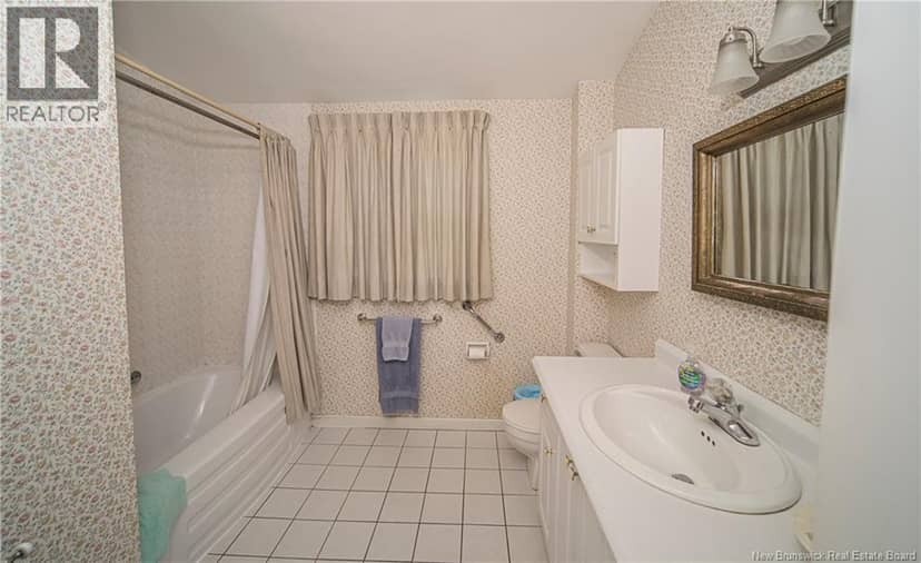 320 University Avenue — photo 29 of 40