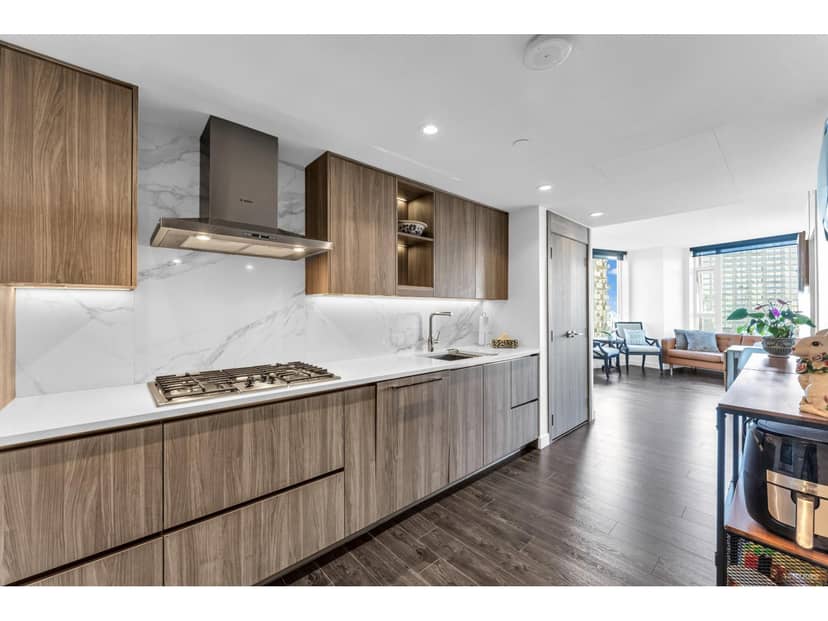 2710 9887 WHALLEY BOULEVARD, Surrey, photo 6