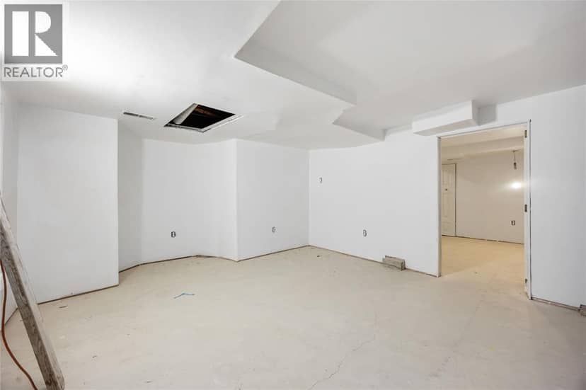 260 MITTON STREET South — photo 15 of 20