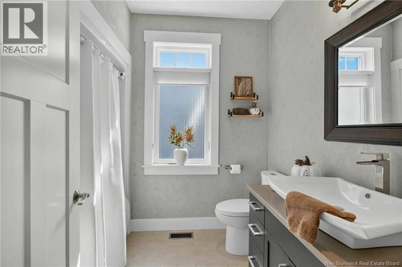 22 Louis-Arthur Court — photo 9 of 19
