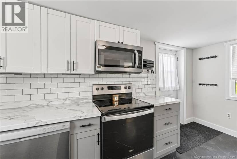 6 Armstrong Street — photo 10 of 40