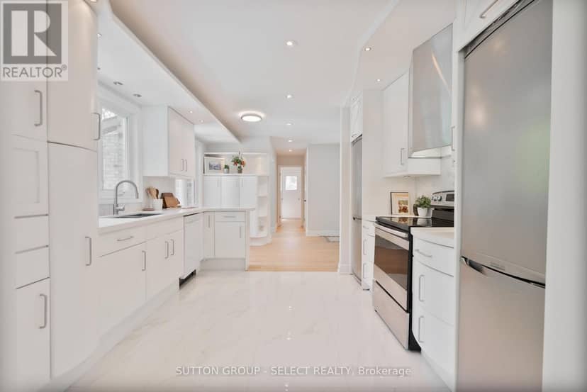 9 Ullswater Crescent — photo 9 of 40