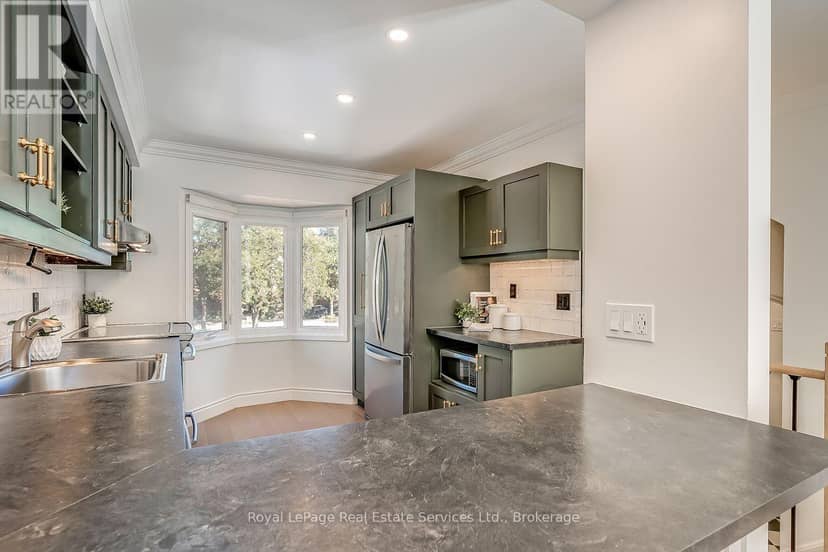 65 Normandy Place — photo 13 of 37