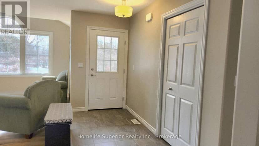 307 Tracey Road — photo 11 of 30