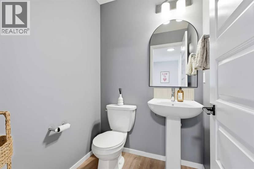 644 Robinson Avenue — photo 14 of 35