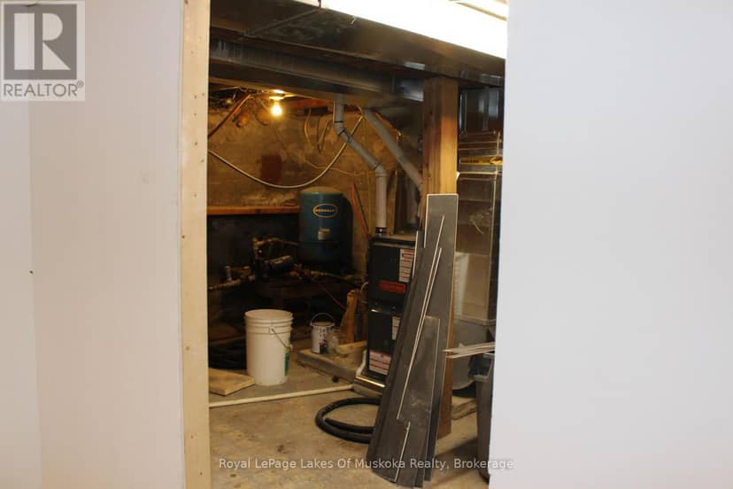 23 Bridge Street — photo 10 of 11