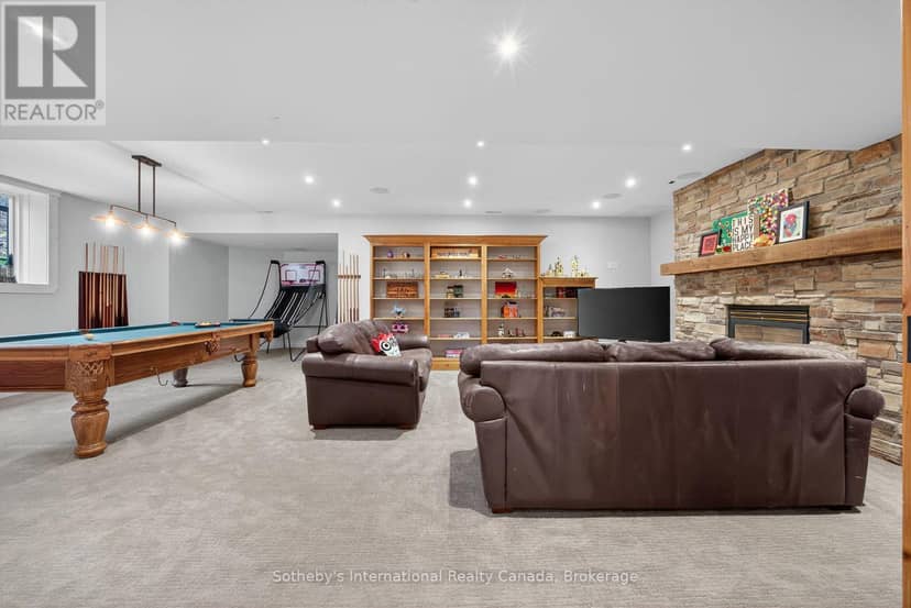 112 Arrowhead Crescent — photo 36 of 40