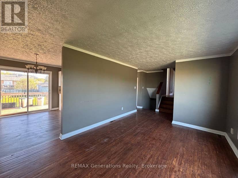 31 Brooks Street, Manitouwadge, photo 4