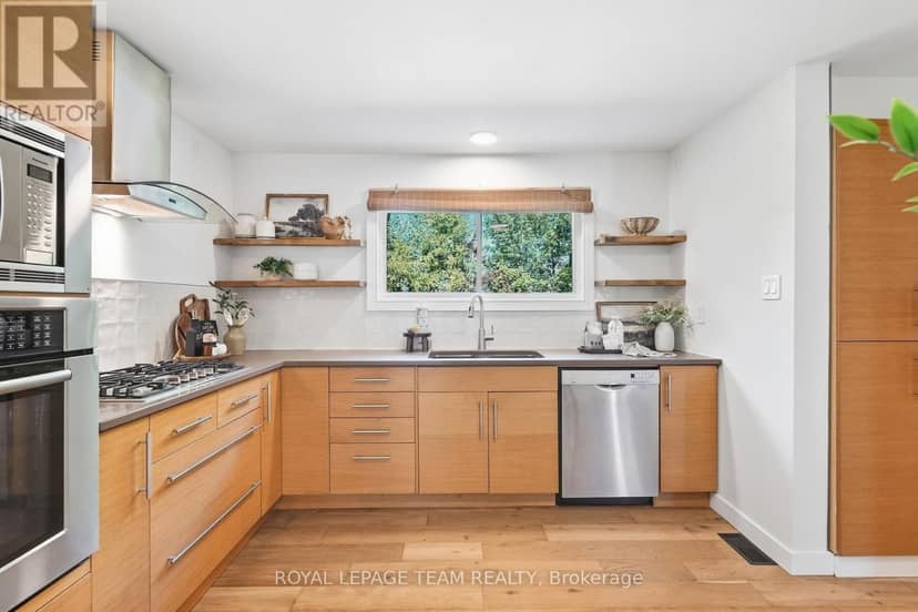 1819 Rideau Road — photo 19 of 40