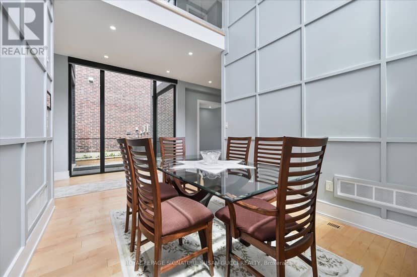 96 Squires Avenue — photo 9 of 40