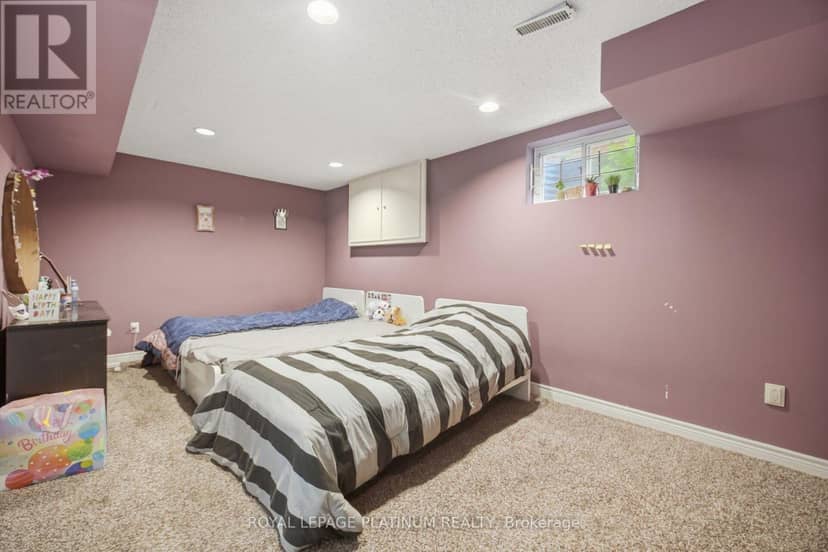 2542 Pollard Drive — photo 32 of 40